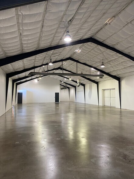More Photos Of 2316 N San Fernando Rd, Los Angeles Warehouse For Sale