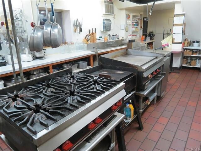 More Photos Of 45650 State Highway 139, Tulelake Restaurant For Sale