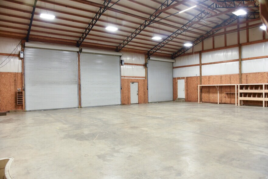 More Photos Of 101 E Byrd Rd, Hartselle Office For Lease