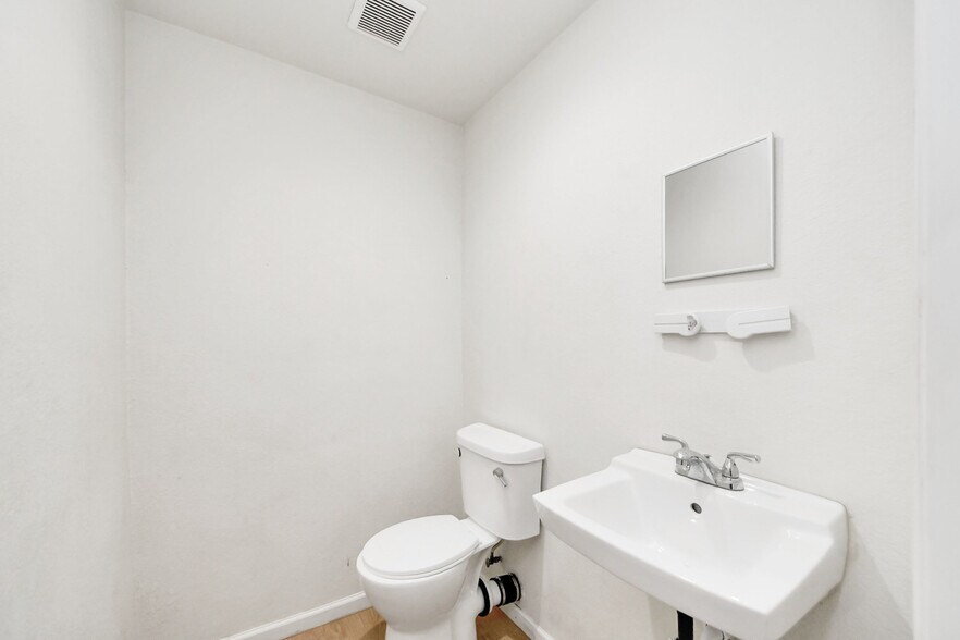 More Photos Of 14140 Fm 1485 Road, Conroe Land For Sale