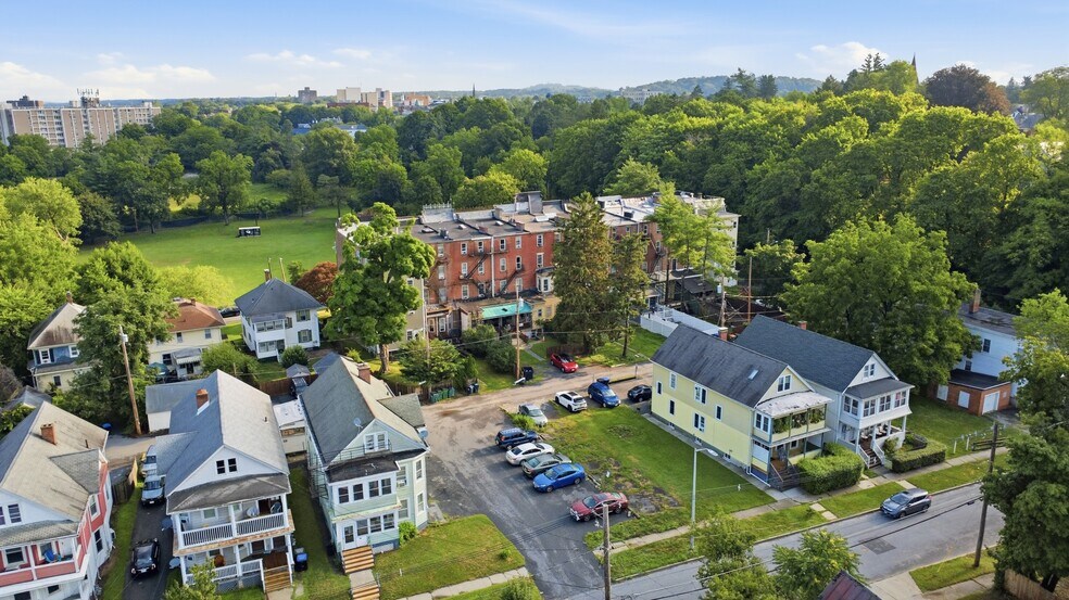 More Photos Of 10 Eastman Ter, Poughkeepsie Apartments For Sale