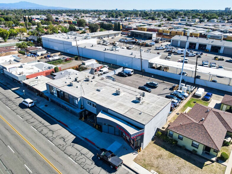 More Photos Of 1532-1538 W Commonwealth Ave, Fullerton Storefront Retail Residential For Lease