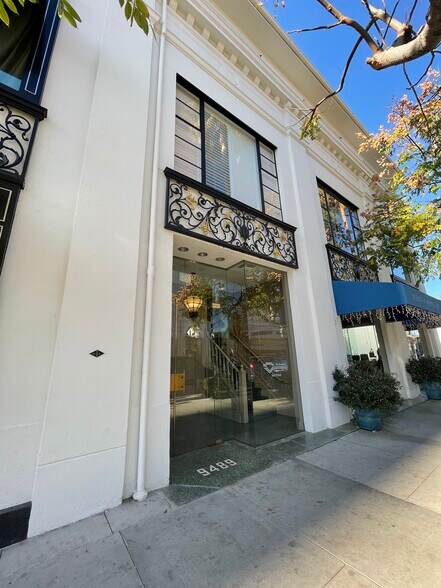More Photos Of 300 N Rodeo Dr, Beverly Hills Office For Lease