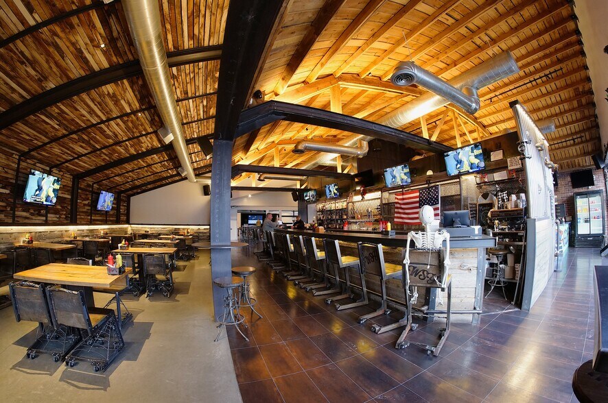 More Photos Of 31 W Center St, Victor Restaurant For Lease