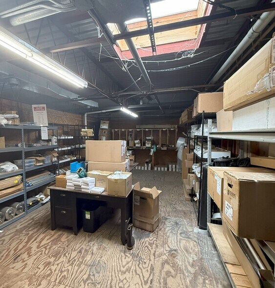 More Photos Of 505 Yager Ln W, Austin Warehouse For Lease