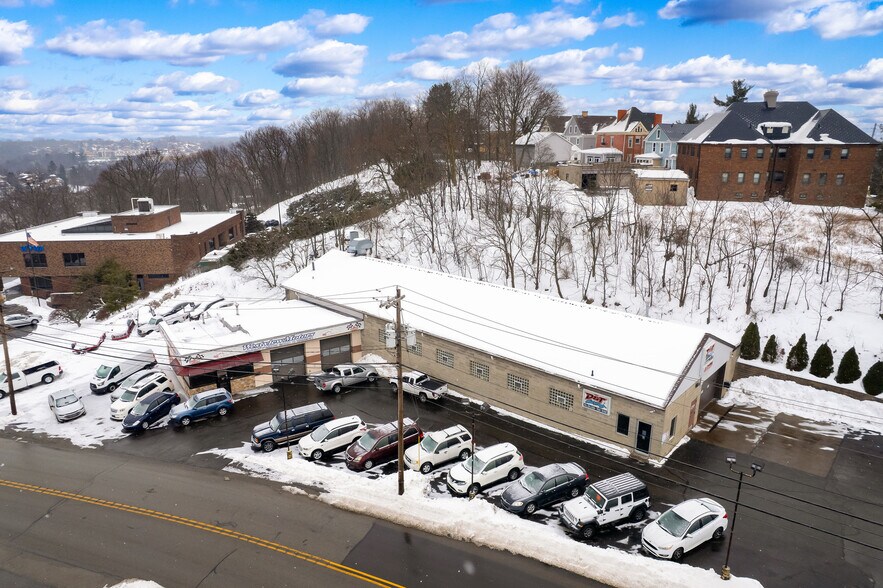 More Photos Of 186 Perry Hwy, Pittsburgh Auto Dealership For Sale