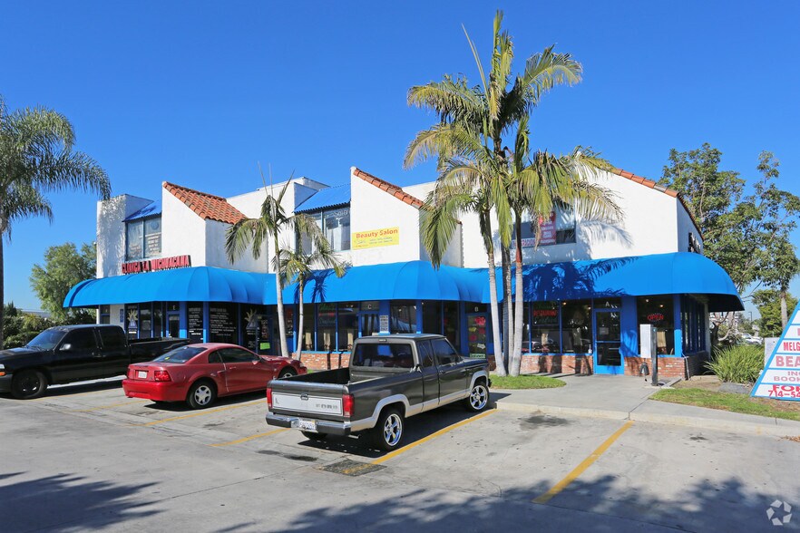 More Photos Of 2715 W 1st St, Santa Ana Unknown For Lease