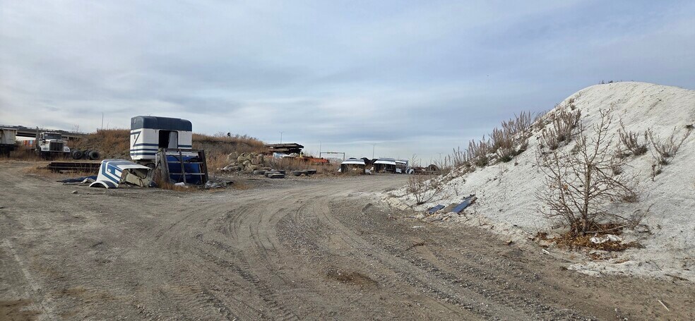 More Photos Of 11333 84 St SE, Calgary Industrial For Sale
