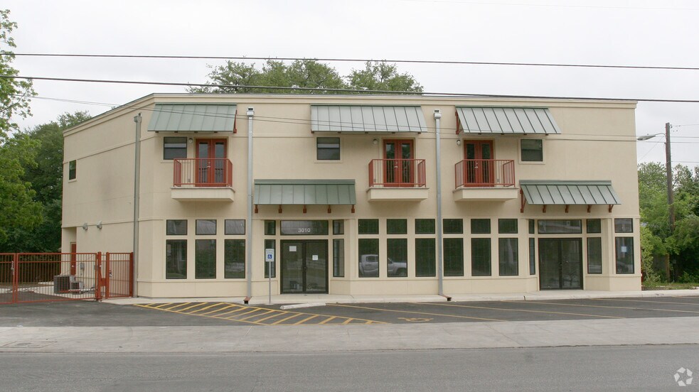 More Photos Of 3010-3012 N Saint Marys St, San Antonio Apartments For Lease