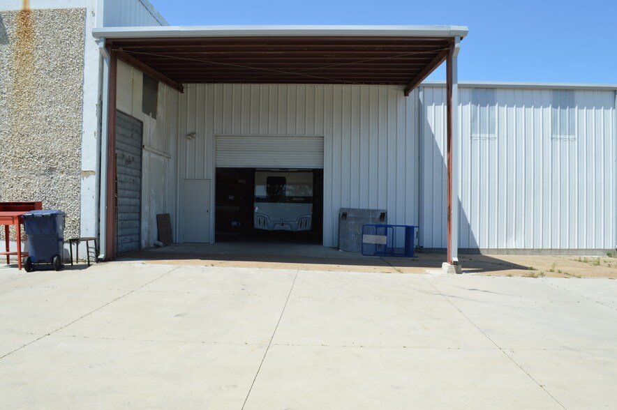 More Photos Of 4130 Senator St, Memphis Warehouse For Sale