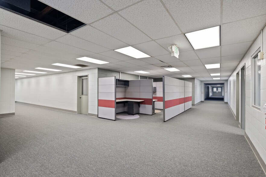 More Photos Of 100 Tower Blvd, Elma Office For Lease