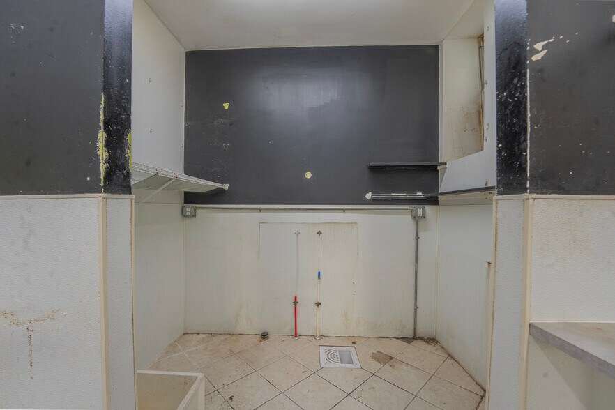 More Photos Of 370 Pacific Ave, Jersey City Storefront Retail Residential For Lease