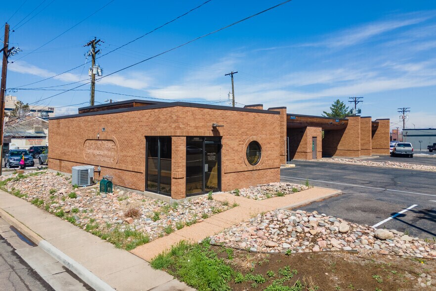 Primary Photo Of 3535 S Elati St, Englewood Freestanding For Lease