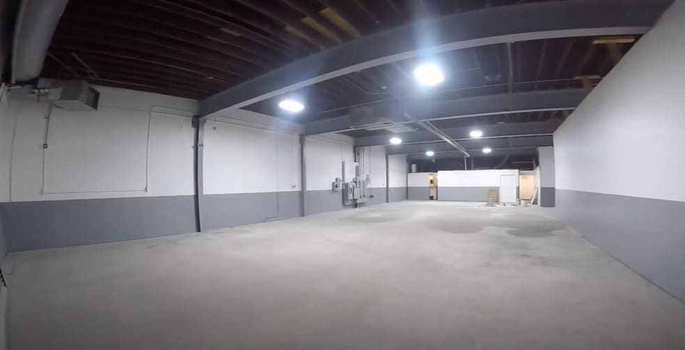 More Photos Of 4 Alcap Rdg, Cromwell Manufacturing For Lease