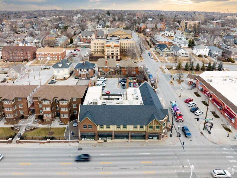 More Photos Of 4900-4910 Dodge St, Omaha Office For Sale