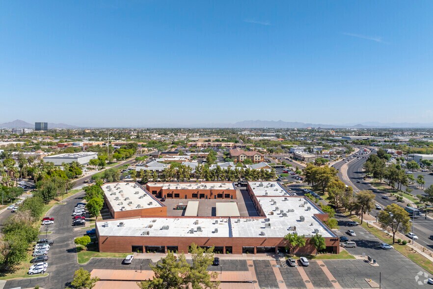 More Photos Of 2150 S Country Club Dr, Mesa Office For Lease