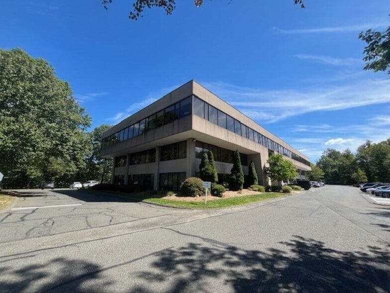 More Photos Of 231 Farmington Ave, Farmington Medical For Sale