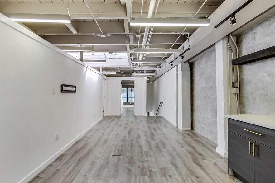 More Photos Of 960 Folsom St, San Francisco Storefront Retail Office For Lease