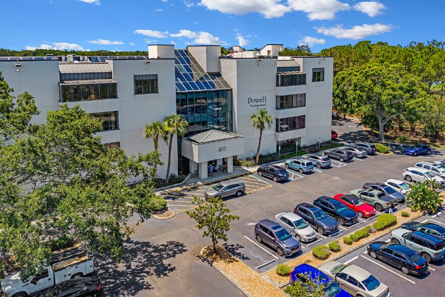 More Photos Of 401 Corbett St, Clearwater Medical For Sale