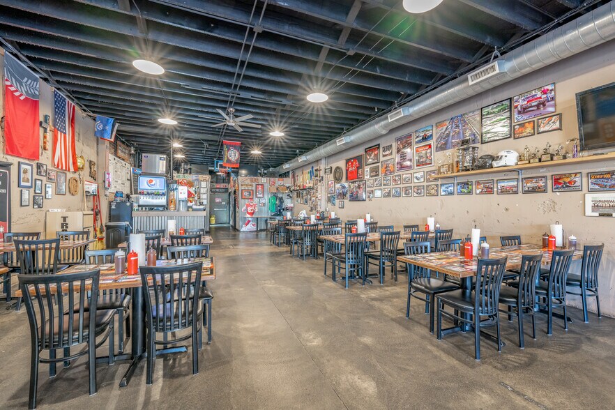 More Photos Of 217 N Washington Ave, Wellington Restaurant For Sale