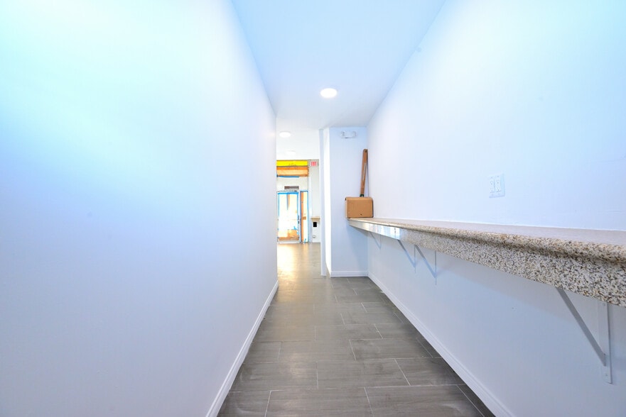 More Photos Of 1487-1491 E Colorado Blvd, Pasadena Storefront Retail Office For Lease