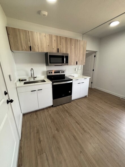 More Photos Of 404 E 5600 S, Salt Lake City Apartments For Sale