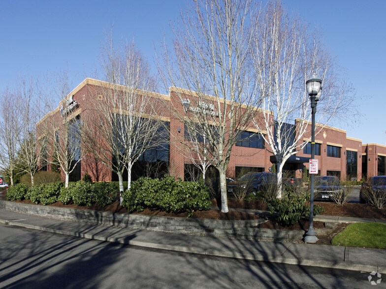 More Photos Of 7700-7710 NE Greenwood Dr, Vancouver Office For Lease