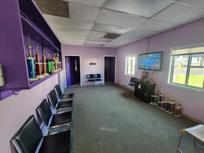 More Photos Of 1531 W Tipton St, Seymour Warehouse For Sale