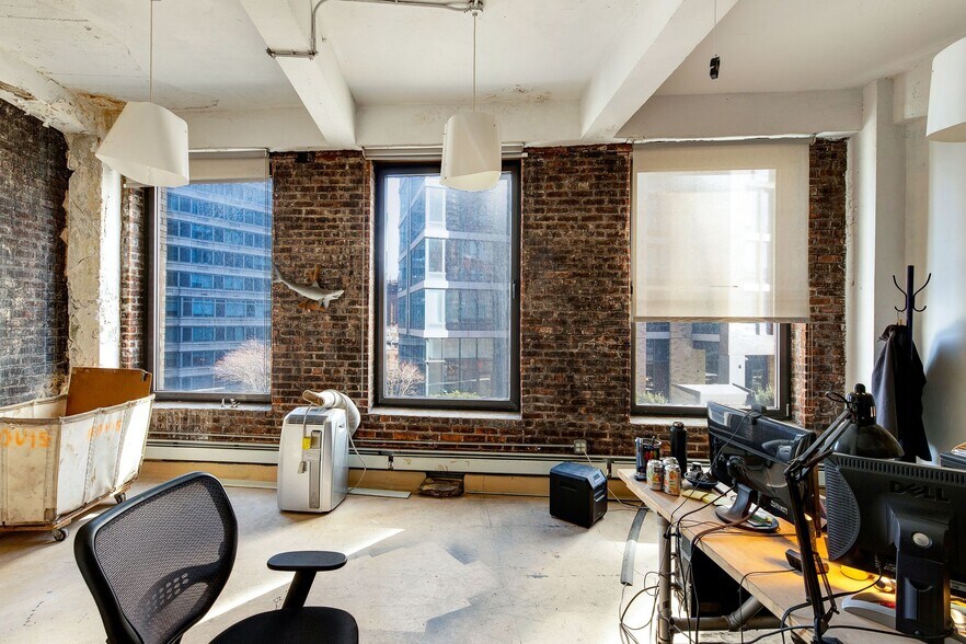 More Photos Of 33 Flatbush Ave, Brooklyn Office For Sale