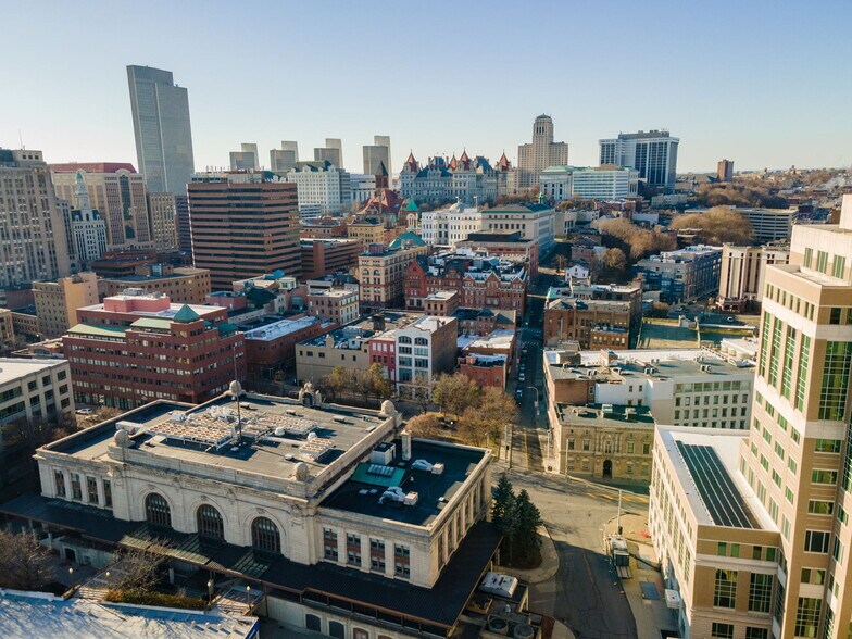 More Photos Of 46 Columbia St, Albany Office For Sale