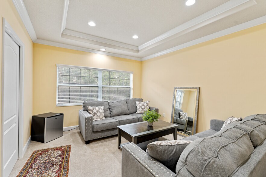 More Photos Of 18540-18544 N Dale Mabry Hwy, Lutz Office For Sale