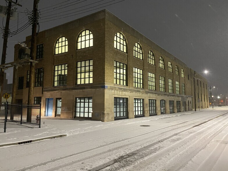 More Photos Of 50 S Broad St, Middletown Warehouse For Sale