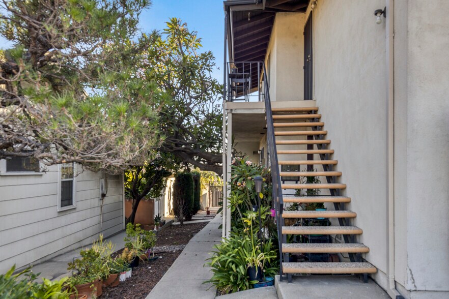 More Photos Of 2714 New Jersey St, Los Angeles Multifamily For Sale