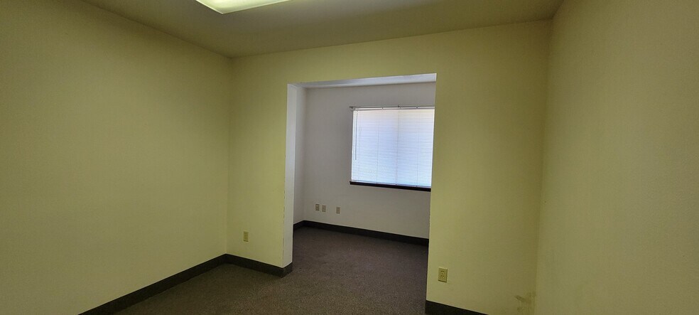 More Photos Of 210 Tacoma St, Grants Pass Rehabilitation Center For Sale