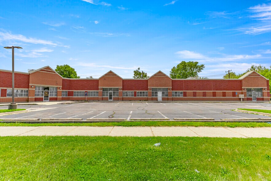 More Photos Of 2300 S Schaefer Hwy, Detroit Storefront For Sale