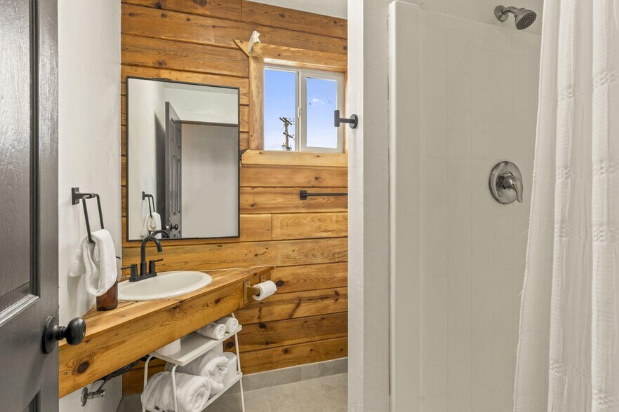 More Photos Of 244 S Main St, Hatch General Retail For Sale
