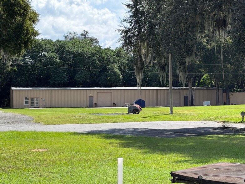 More Photos Of 7800 SE 129th Pl, Summerfield Industrial For Sale