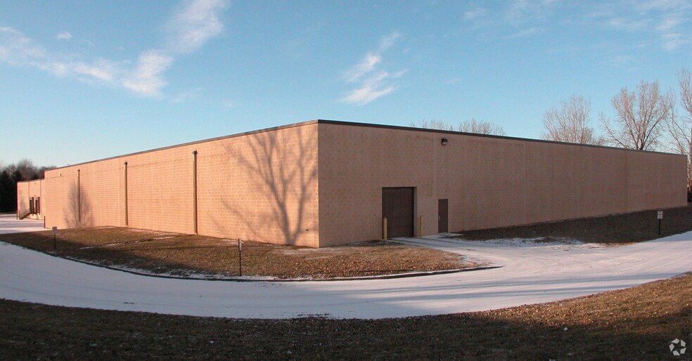 More Photos Of 2790 N Ranchview Ln, Plymouth Warehouse For Sale