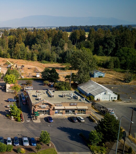 More Photos Of 8082 Guide Meridian, Lynden Freestanding For Sale