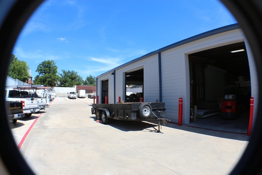 More Photos Of 618 S Belt Line Rd, Irving Office For Lease