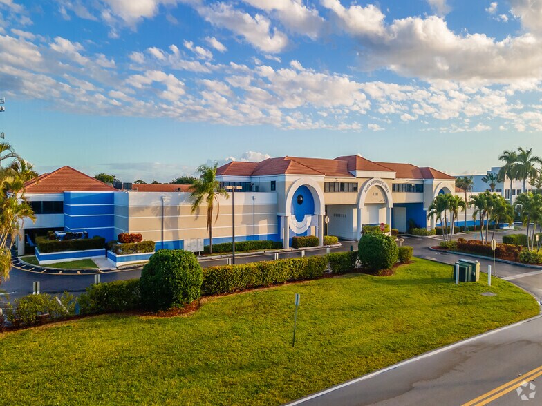 More Photos Of 1181 S Rogers Cir, Boca Raton Research And Development For Lease
