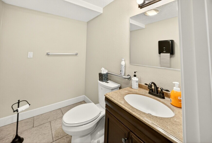 More Photos Of 3100 Merriman Rd, Medford Light Distribution For Sale