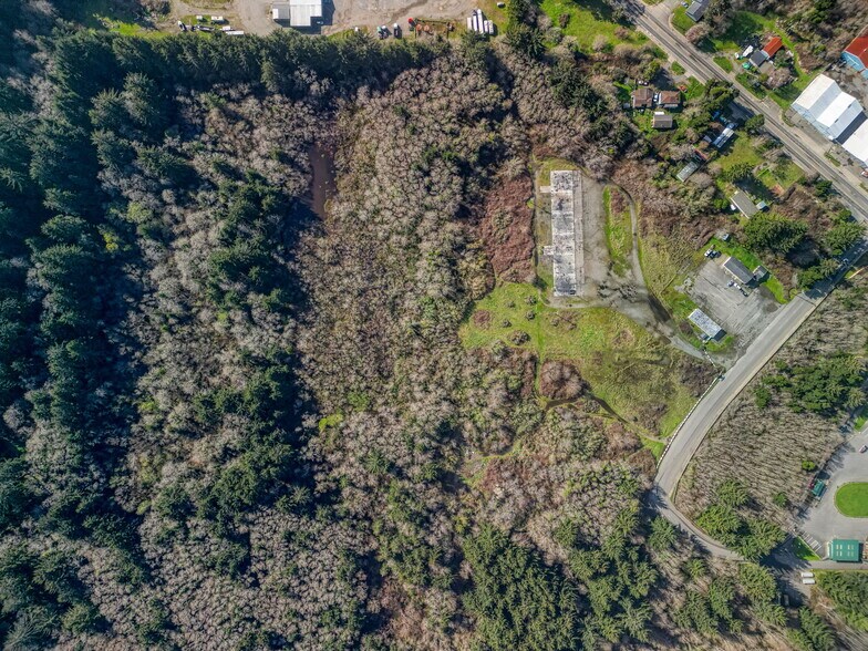 More Photos Of 645 Elk Valley Rd, Crescent City Warehouse For Sale