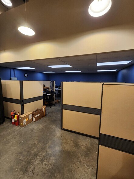 More Photos Of 11919 W I-70 N, Wheat Ridge Warehouse For Sale