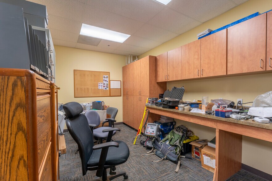 More Photos Of 32330 N Harbor Dr, Fort Bragg Office For Sale