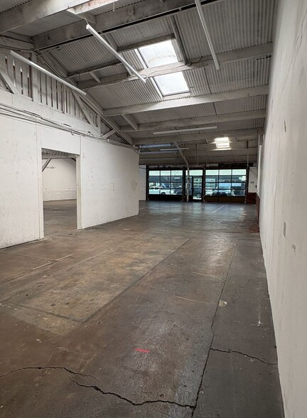 More Photos Of 1630 Superior Ave, Costa Mesa Warehouse For Lease