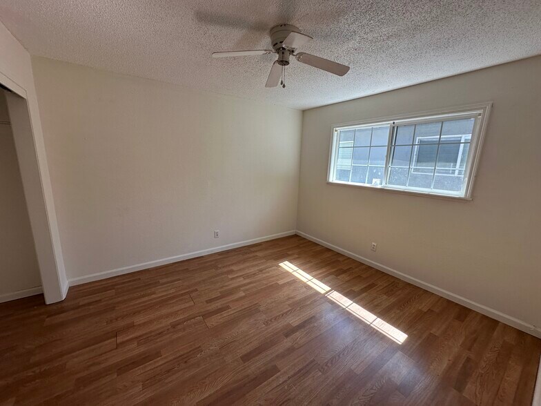 More Photos Of 1822 Cirby Way, Roseville Apartments For Sale