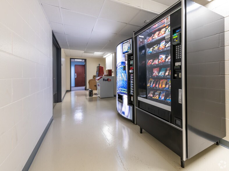 More Photos Of 1 Main St, Cambridge Office For Lease