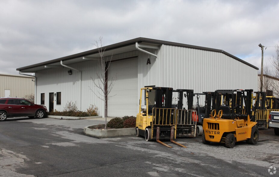Primary Photo Of 1498 Farmer Rd, Conyers Unknown For Lease