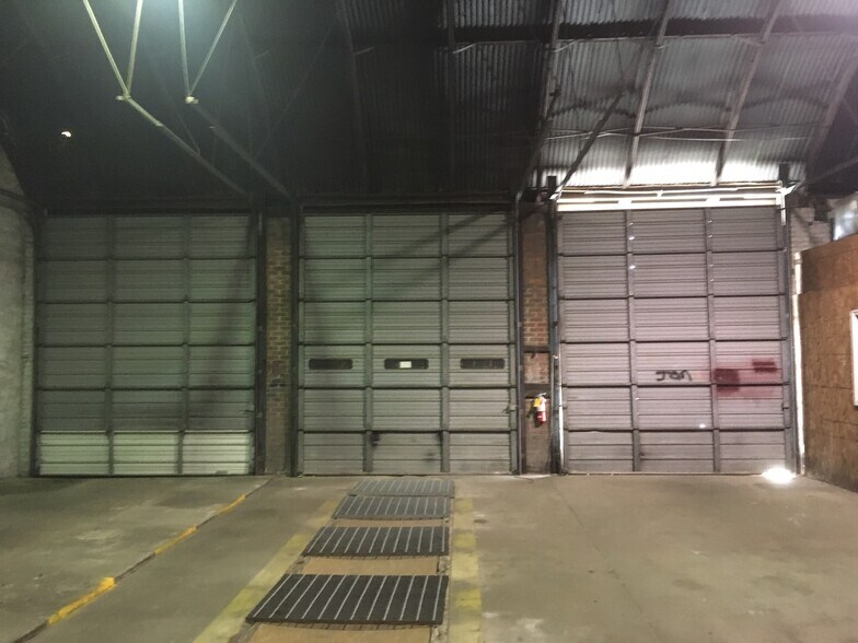 More Photos Of 852 Martin Luther King Jr Blvd, Macon-Bibb Warehouse For Lease